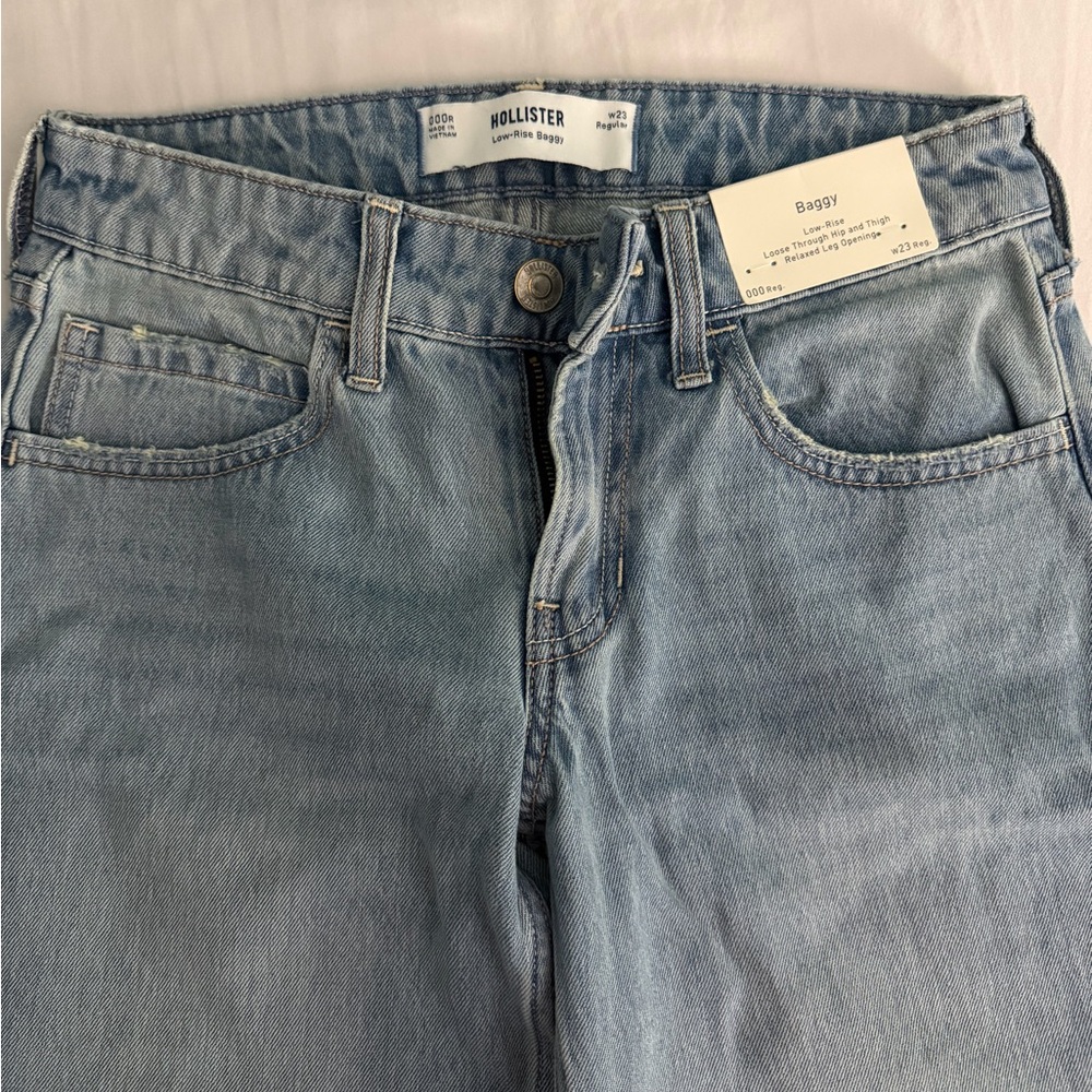 Hollister Low-Rise Baggy Light Blue Jeans